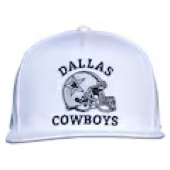 White Snapback. Dallas Cowboys. One size fits all Adjustable. - Picture 3 of 4